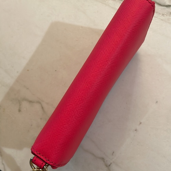 NWT Tory Burch Saffiano leather wristlet wallet in bright red - Picture 7 of 9